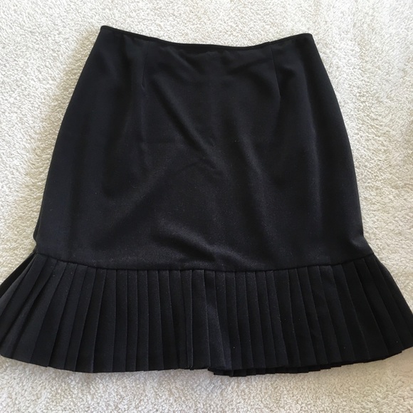 Vintage Pleat Skirt - Picture 3 of 4